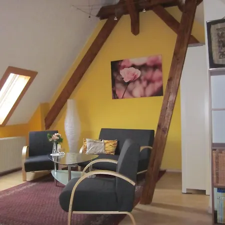 Dachgeschosswohnung Mit Gartennutzung Im Luftkurort * Tengen