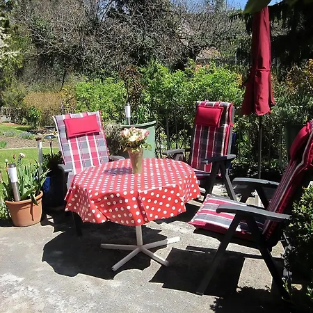 Apartment Dachgeschosswohnung Mit Gartennutzung Im Luftkurort Tengen