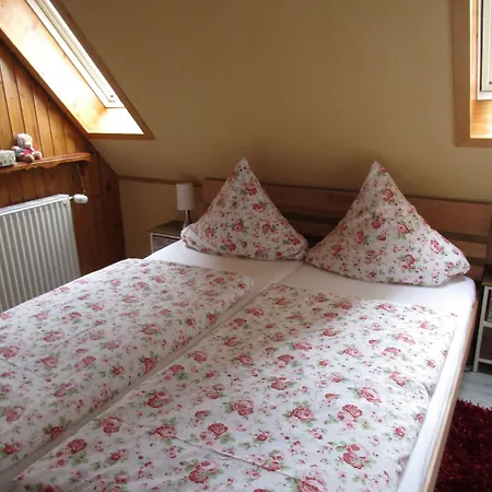 Dachgeschosswohnung Mit Gartennutzung Im Luftkurort Tengen